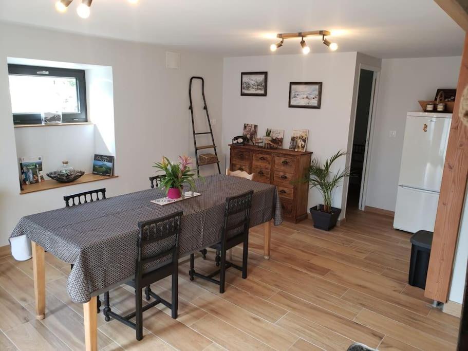 L'Atelier De Jean Villa Velzic Eksteriør bilde